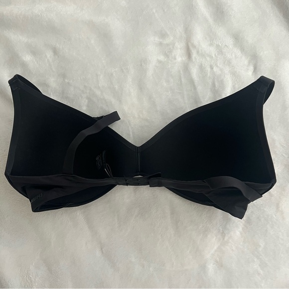 Set of 2 SKIMS Wireless Bras - Picture 2 of 7